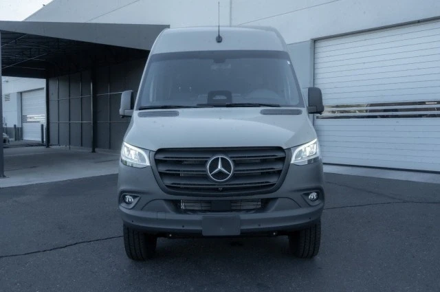 2025 Mercedes-Benz VS30 Sprinter - Image 2 of 12