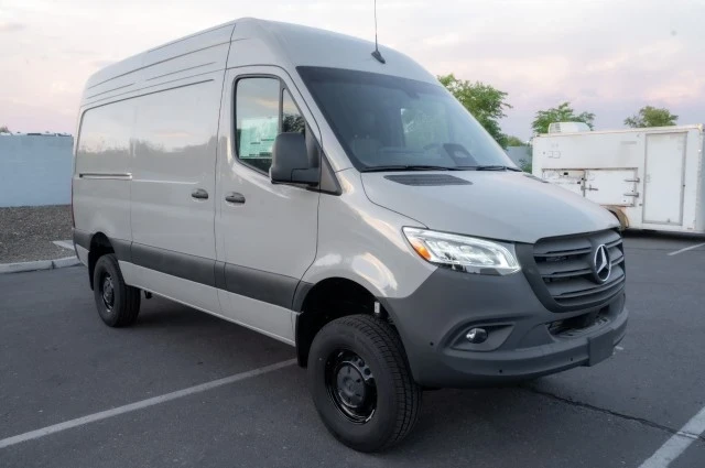 2025 Mercedes-Benz VS30 Sprinter - Image 3 of 12