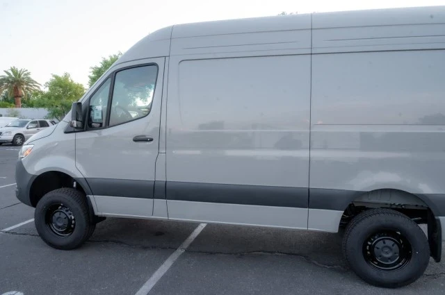 2025 Mercedes-Benz VS30 Sprinter - Image 5 of 12