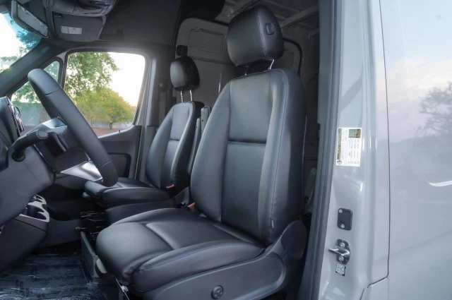 2025 Mercedes-Benz VS30 Sprinter - Image 12 of 12