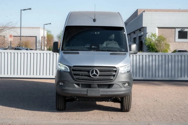 2025 Mercedes-Benz VS30 Sprinter - Image 2 of 12