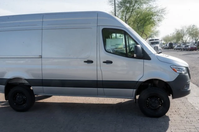 2025 Mercedes-Benz VS30 Sprinter - Image 4 of 12