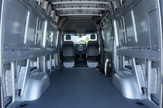 2025 Mercedes-Benz VS30 Sprinter - Image 12 of 20