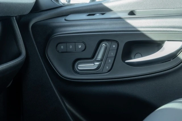 2025 Mercedes-Benz VS30 Sprinter - Image 9 of 12
