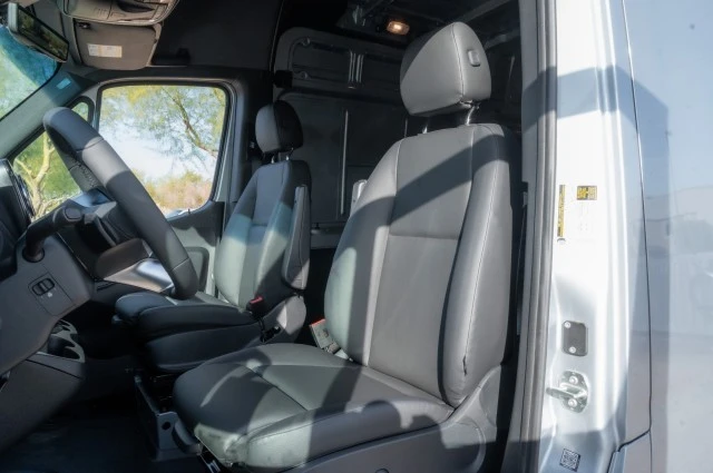 2025 Mercedes-Benz VS30 Sprinter - Image 10 of 20