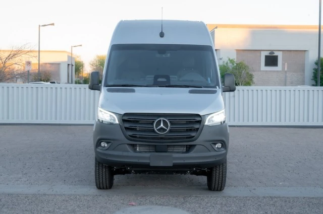 2025 Mercedes-Benz VS30 Sprinter - Image 2 of 12