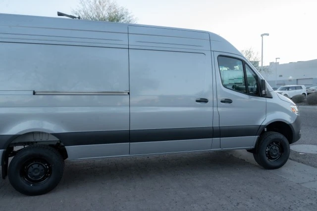 2025 Mercedes-Benz VS30 Sprinter - Image 4 of 12