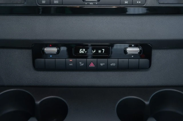 2025 Mercedes-Benz VS30 Sprinter - Image 17 of 20