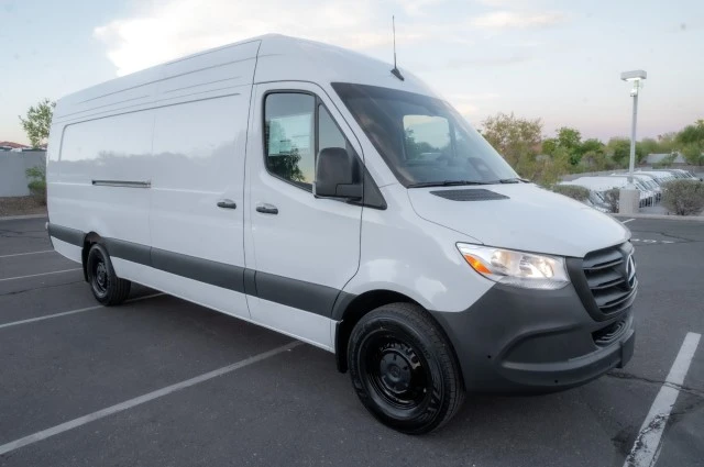 2025 Mercedes-Benz VS30 Sprinter - Image 3 of 12