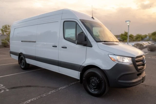 2025 Mercedes-Benz VS30 Sprinter - Image 3 of 12