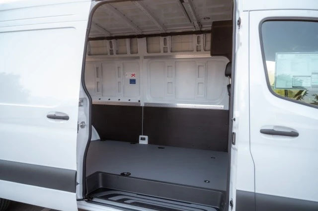 2025 Mercedes-Benz VS30 Sprinter - Image 12 of 12