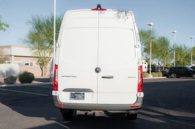 2025 Mercedes-Benz VS30 Sprinter - Image 6 of 12