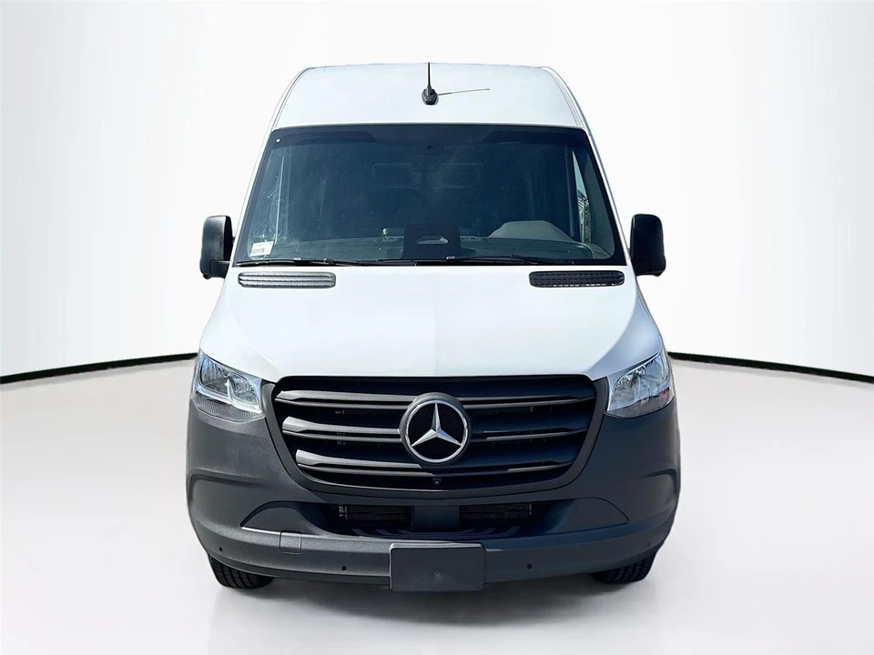 2025 Mercedes-Benz VS30 Sprinter - Image 2 of 21