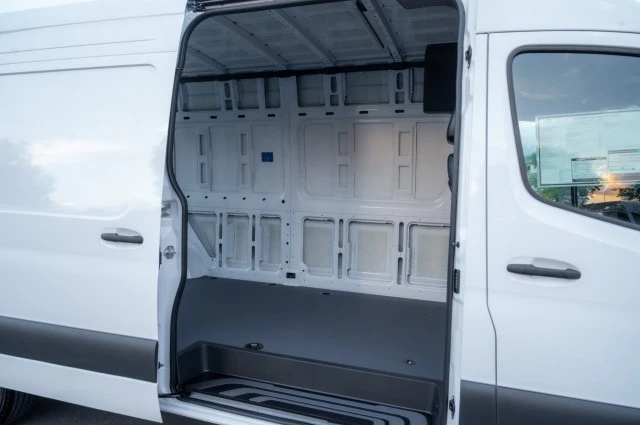 2025 Mercedes-Benz VS30 Sprinter - Image 12 of 12