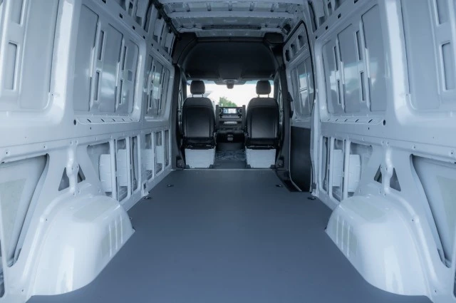 2025 Mercedes-Benz VS30 Sprinter - Image 11 of 12