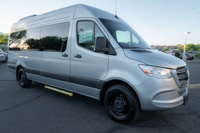 2025 Mercedes-Benz VS30 Sprinter - Image 3 of 12