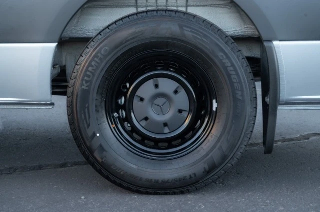 2025 Mercedes-Benz VS30 Sprinter - Image 8 of 12
