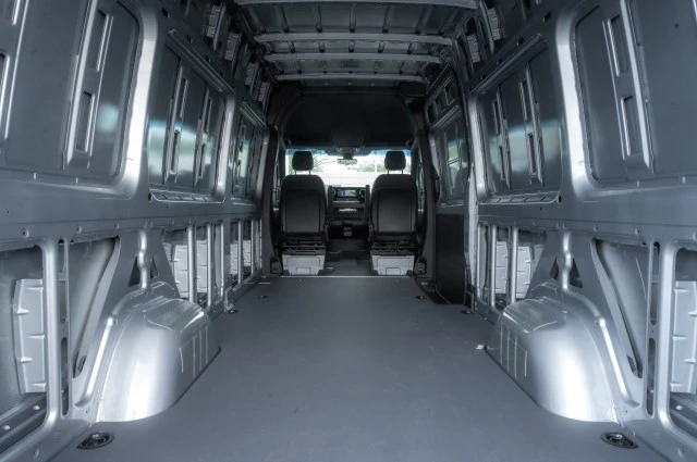 2025 Mercedes-Benz VS30 Sprinter - Image 10 of 12