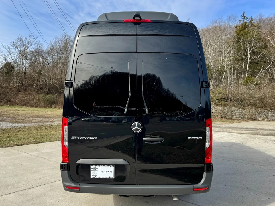 2025 Mercedes-Benz VS30 Sprinter - Image 6 of 12