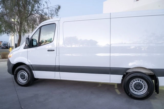2025 Mercedes-Benz VS30 Sprinter - Image 5 of 12