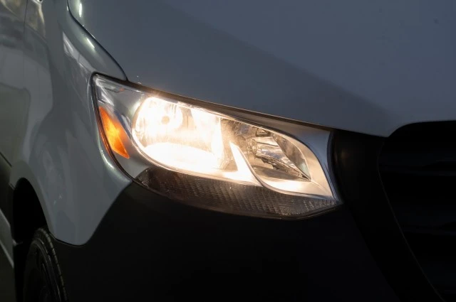 2025 Mercedes-Benz VS30 Sprinter - Image 9 of 12