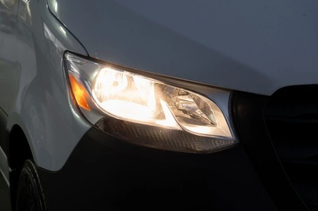 2025 Mercedes-Benz VS30 Sprinter - Image 9 of 12