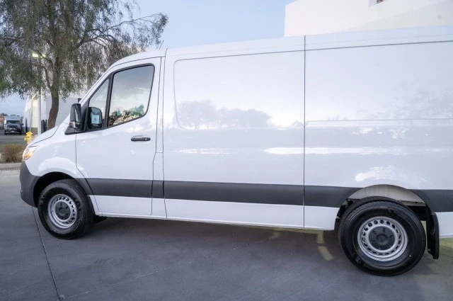 2025 Mercedes-Benz VS30 Sprinter - Image 5 of 12