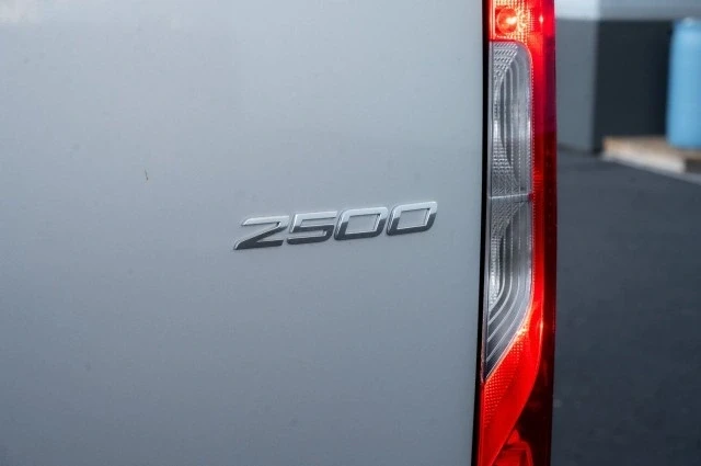 2025 Mercedes-Benz VS30 Sprinter - Image 7 of 12