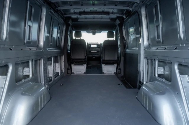2025 Mercedes-Benz VS30 Sprinter - Image 10 of 12