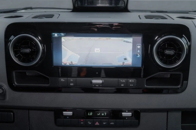 2025 Mercedes-Benz VS30 Sprinter - Image 17 of 21