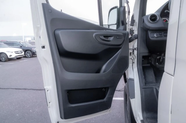 2025 Mercedes-Benz VS30 Sprinter - Image 13 of 21