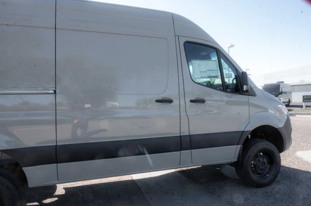 2025 Mercedes-Benz VS30 Sprinter - Image 4 of 12