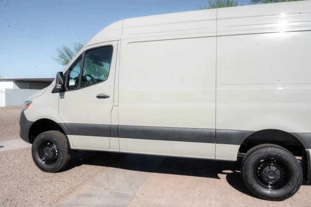 2025 Mercedes-Benz VS30 Sprinter - Image 5 of 12