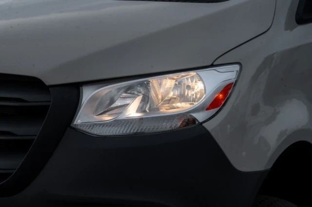 2025 Mercedes-Benz VS30 Sprinter - Image 8 of 21