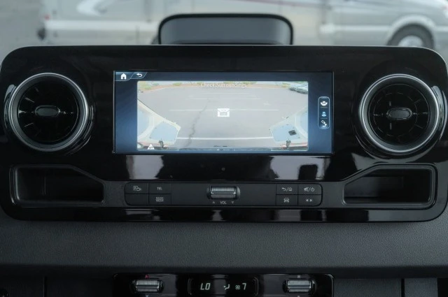 2025 Mercedes-Benz VS30 Sprinter - Image 17 of 21