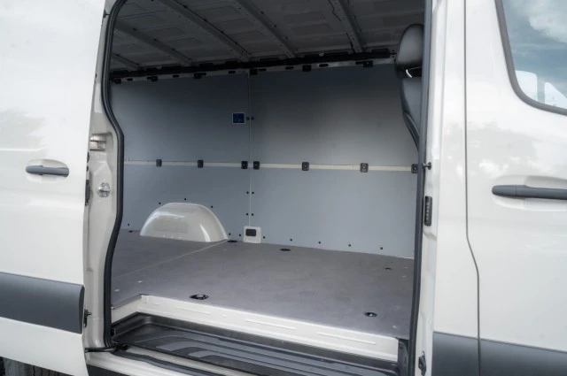 2025 Mercedes-Benz VS30 Sprinter - Image 11 of 21