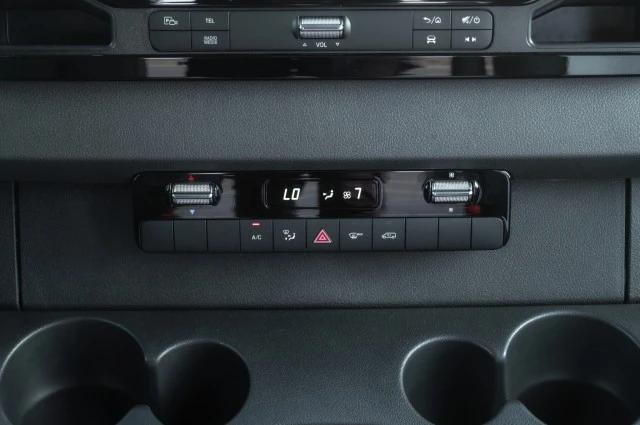 2025 Mercedes-Benz VS30 Sprinter - Image 18 of 21