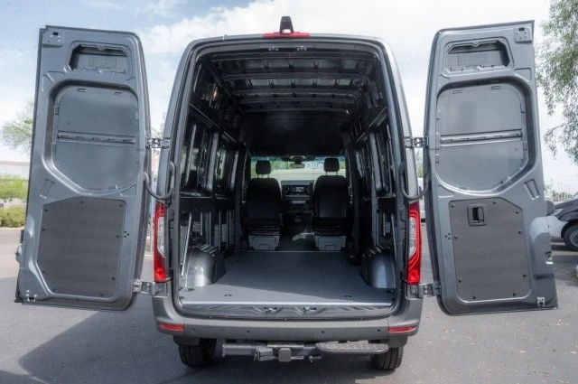 2025 Mercedes-Benz VS30 Sprinter - Image 8 of 12