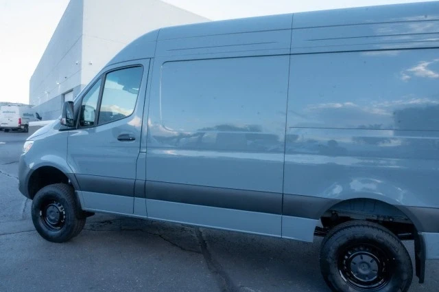 2025 Mercedes-Benz VS30 Sprinter - Image 5 of 12