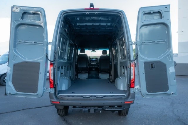 2025 Mercedes-Benz VS30 Sprinter - Image 10 of 12