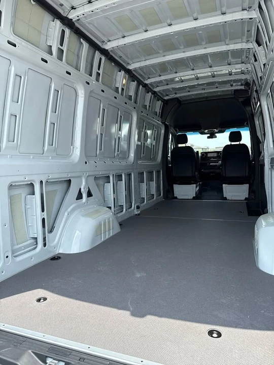 2025 Mercedes-Benz VS30 Sprinter - Image 5 of 13