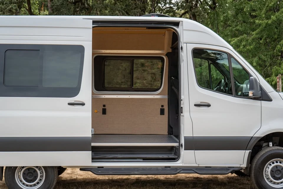2025 Mercedes-Benz VS30 Sprinter - Image 2 of 16