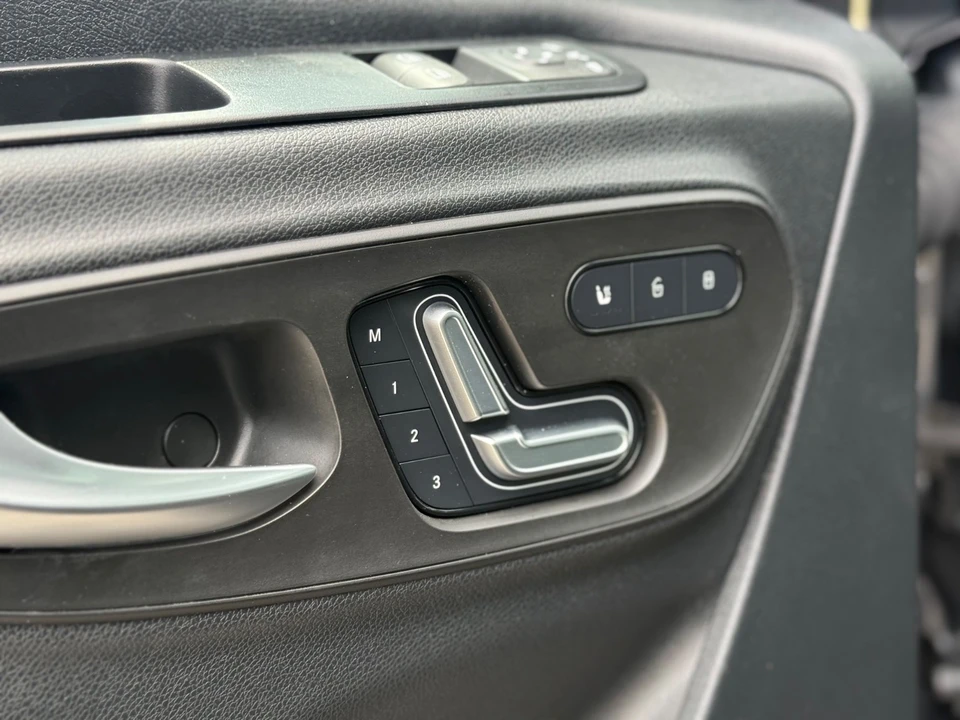 2025 Mercedes-Benz VS30 Sprinter - Image 18 of 21