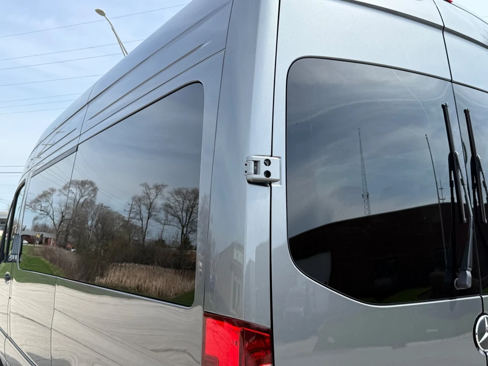 2025 Mercedes-Benz VS30 Sprinter - Image 10 of 21