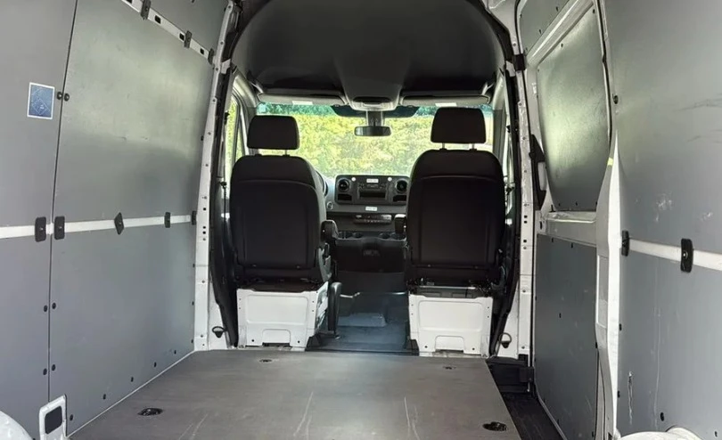 2025 Mercedes-Benz VS30 Sprinter - Image 13 of 13