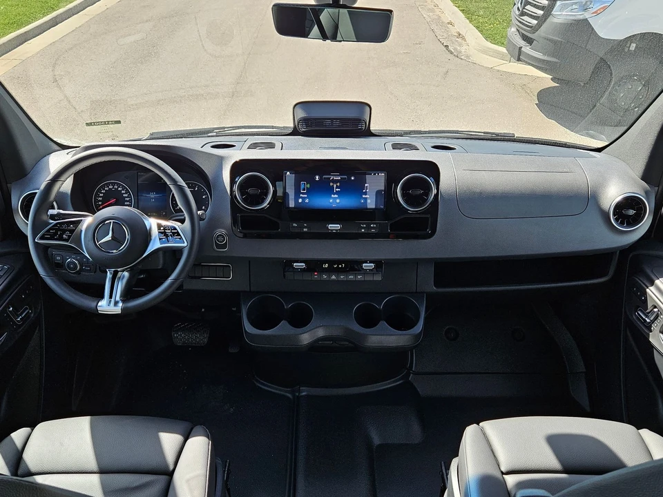 2025 Mercedes-Benz VS30 Sprinter - Image 12 of 12