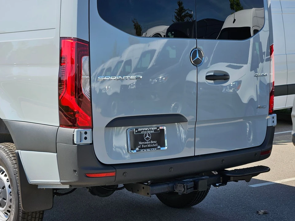2025 Mercedes-Benz VS30 Sprinter - Image 10 of 12
