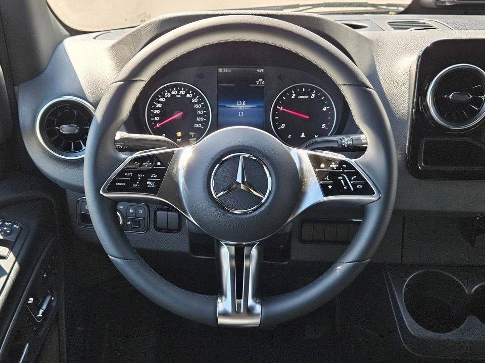 2025 Mercedes-Benz VS30 Sprinter - Image 13 of 21
