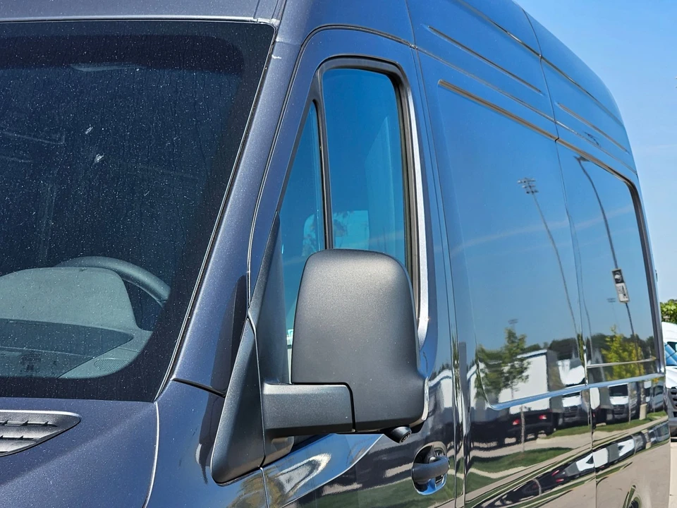 2025 Mercedes-Benz VS30 Sprinter - Image 8 of 21