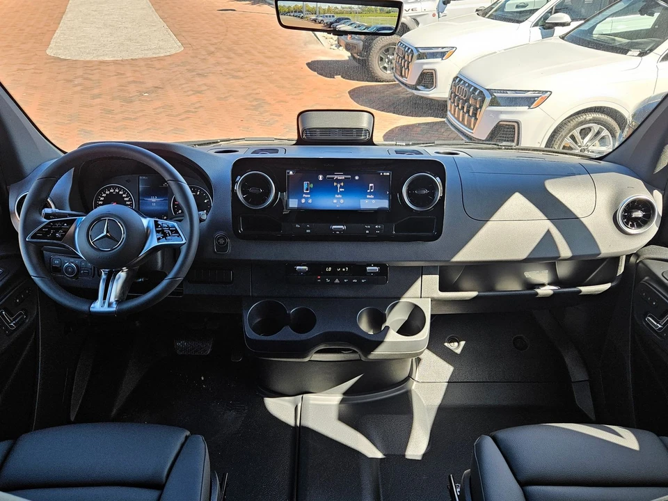 2025 Mercedes-Benz VS30 Sprinter - Image 12 of 12